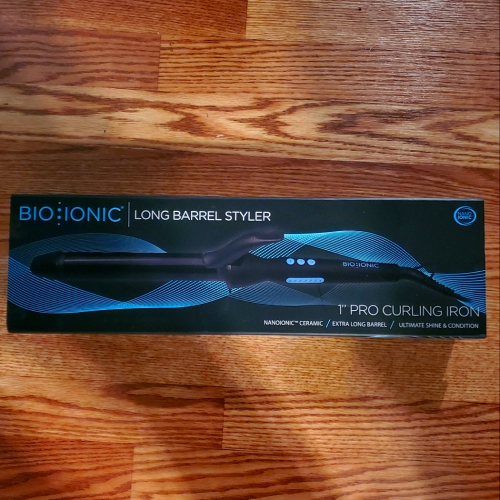 bio ionic long barrel styler. brand new.
